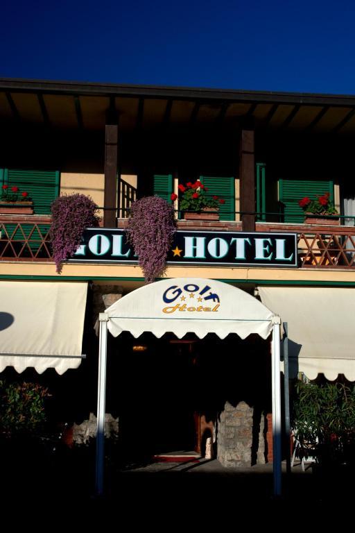 Golf Hotel フォルテ・デイ・マルミ エクステリア 写真